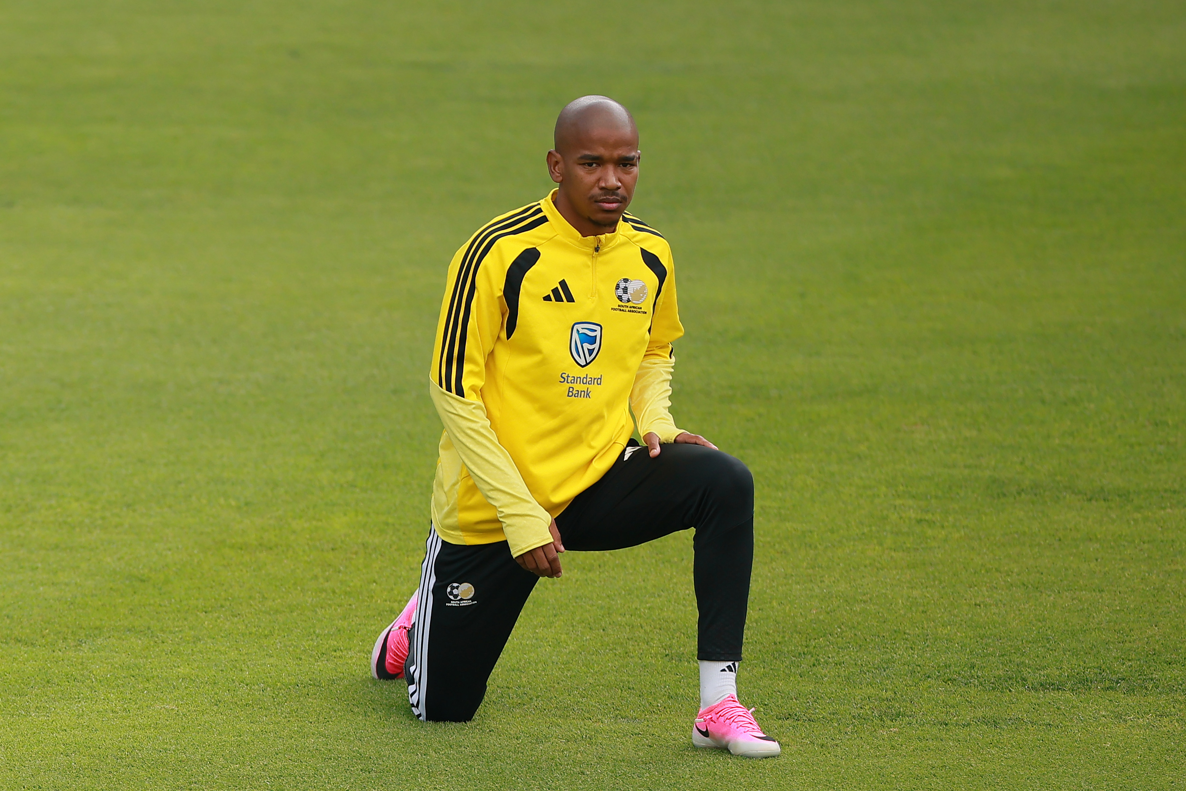 Jayden Adams in a South Africa jersey looking on during a training session at Estadio Hidalgo in Pachuca, Mexico