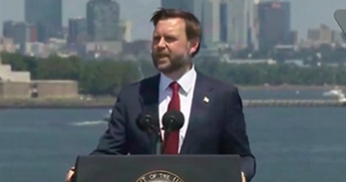 JD Vance Delivers Independence Day Speech at U.S. Navy Reenlistment Ceremony, Calls on All to Embrace America’s ‘Grace and Greatness’ (VIDEO)