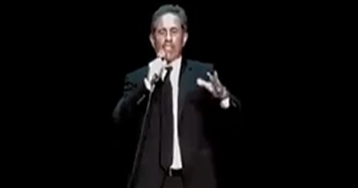 Jerry Seinfeld Artfully Deals With ‘Free Palestine’ Nutjobs Who Showed Up to Heckle His Show (VIDEO)