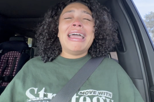 NFL WAG Victoria Gibson Pooped Herself at Costco While 39 Weeks Pregnant, and 10 Million People Watched Her Tell the Story