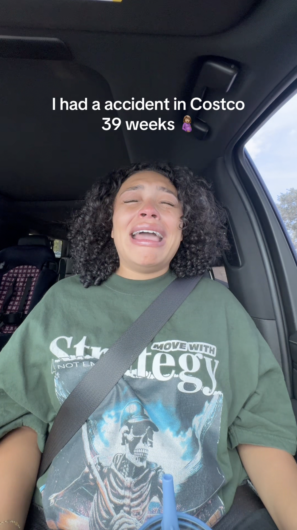 NFL WAG Victoria Gibson Pooped Herself at Costco While 39 Weeks Pregnant, and 10 Million People Watched Her Tell the Story