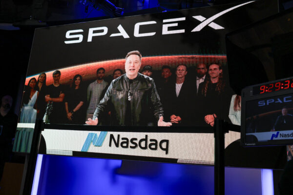 Spacex Stock Is About to Fall Below Its IPO Price, Days After Joining the Nasdaq 100 as Its First Spaceflight Company