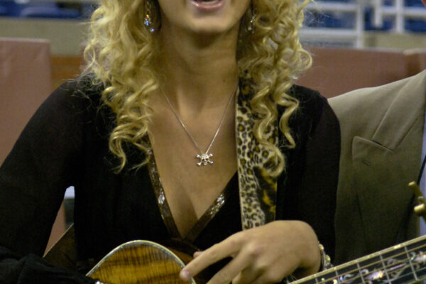 Taylor Swift’s Favorite Teacher, Who Later Became Her Bodyguard, Died the Day She Married Travis Kelce