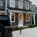 tommy-paul-is-at-wimbledon-and-his-fiancee-paige-lorenze-just-wrapped-the-cutest-2