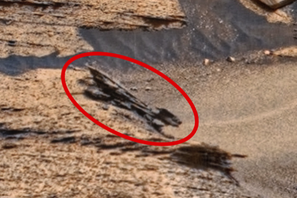 Crashed Drone on Planet Mars In NASA rover Photo, UFO UAP discovery News. 📰 VIDEO!
