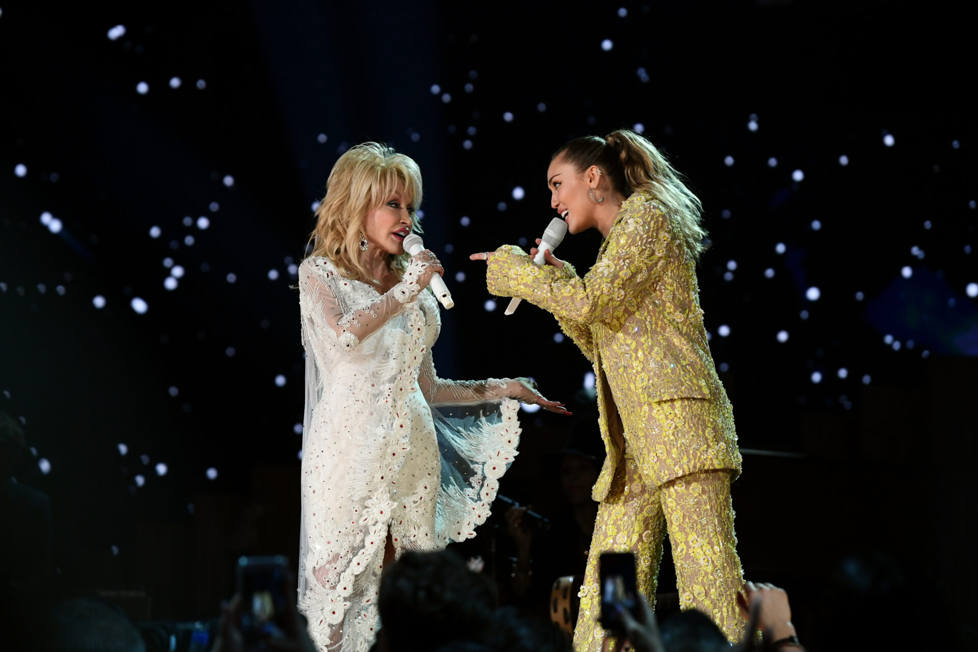 Dolly Parton Was Miley Cyrus’ Godmother, A Genealogy Search Showed They’re Actually Distant Cousins