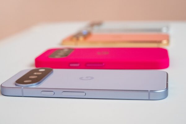 Google Pixel 11 vs Samsung Galaxy S26: Specs, price, camera details