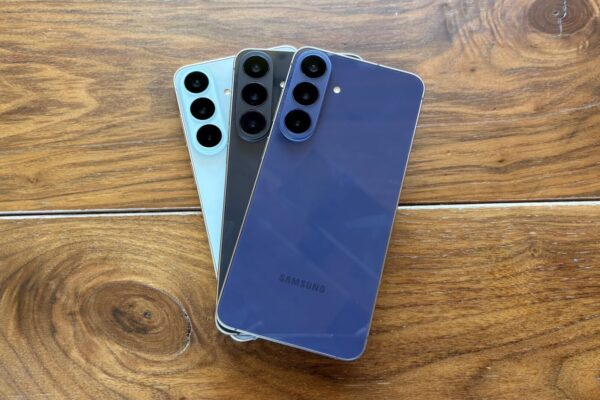 Samsung announces a mid-range Galaxy S26 FE for 9