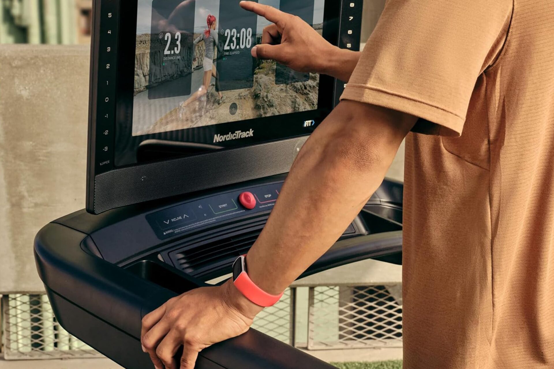Get the Fitbit that shares heart rate info with gym equipment while it’s just 5