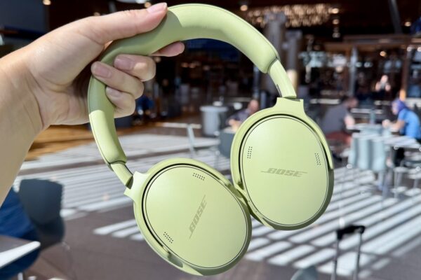 I test headphones for a living: These are the ones Id actually take with me on a plane