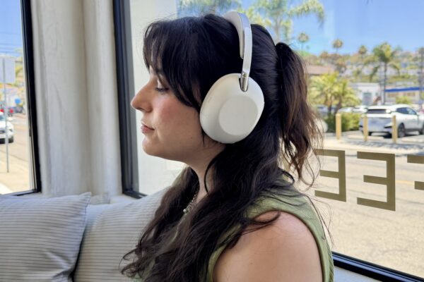 I found 1 major reason to shell out 0 for the Sony 1000X the Collexion headphones