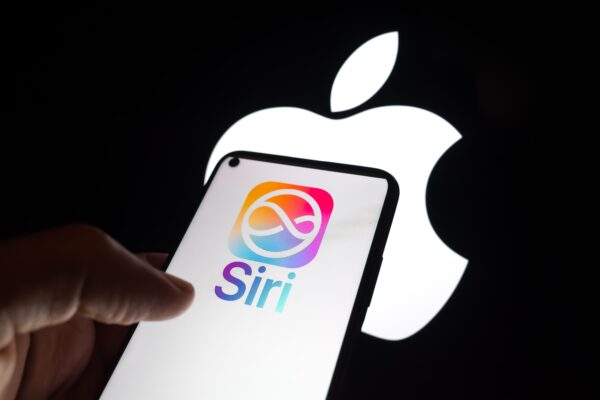 Apple wants to make Siri AI better at keeping up with the news