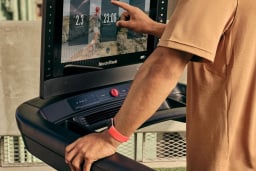 Google Fitbit Charge 6 Fitness Tracker