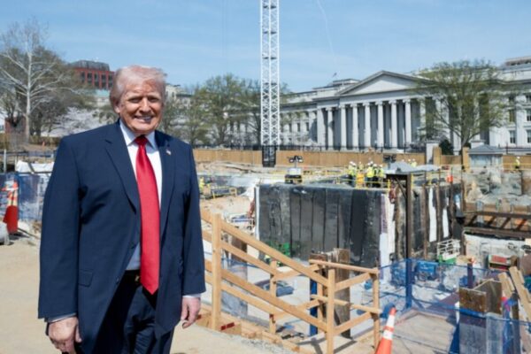 BREAKING: Supreme Court Allows Trump to Proceed with White House Ballroom Construction in 5-4 Ruling – Roberts Sides with Liberal Justices