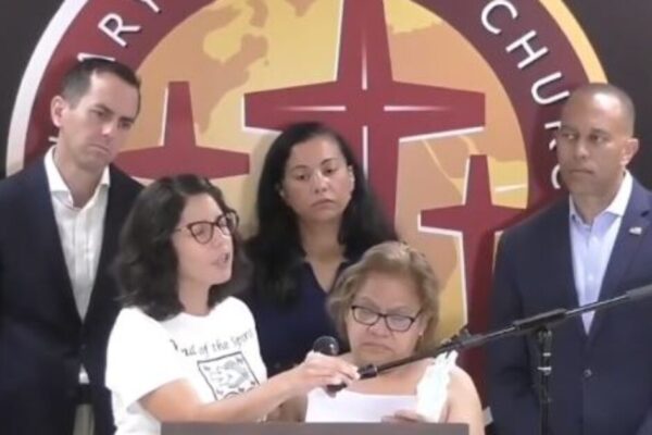 Woman Who Has Been in US Since 1989 and Cannot Speak a Lick of English Holds Press Conference Demanding Citizenship – Dan Bovino Weighs In
