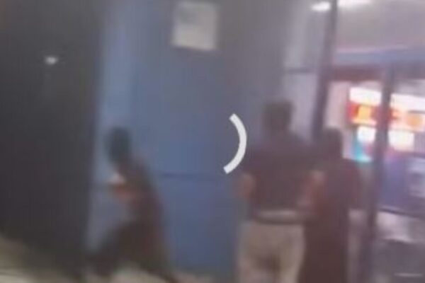 Separate Mobs Storm Pharmacy, Fast-Food Restaurant in LA ‘Street Takeovers’