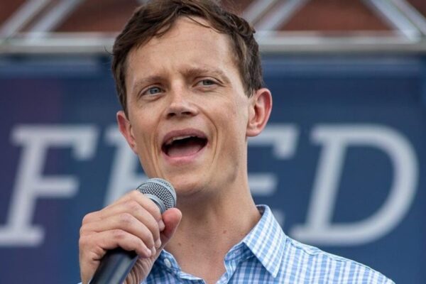 The False Moderates, Part 3: Dems Want to Turn Iowa into Illinois, And They’ve Found the Perfect Candidate