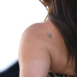 Sandra Bullock Showed Up to the ‘Practical Magic 2’ Premiere in London with a New Shoulder Tattoo for Her Two Kids sandra-bullock-showed-up-to-the-practical-magic-2-premiere-in-london-with-a-new-2