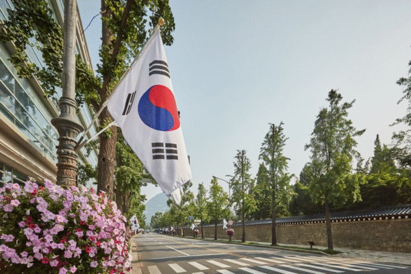 As Trump Confronts China, Is South Korea Moving in the Opposite Direction?