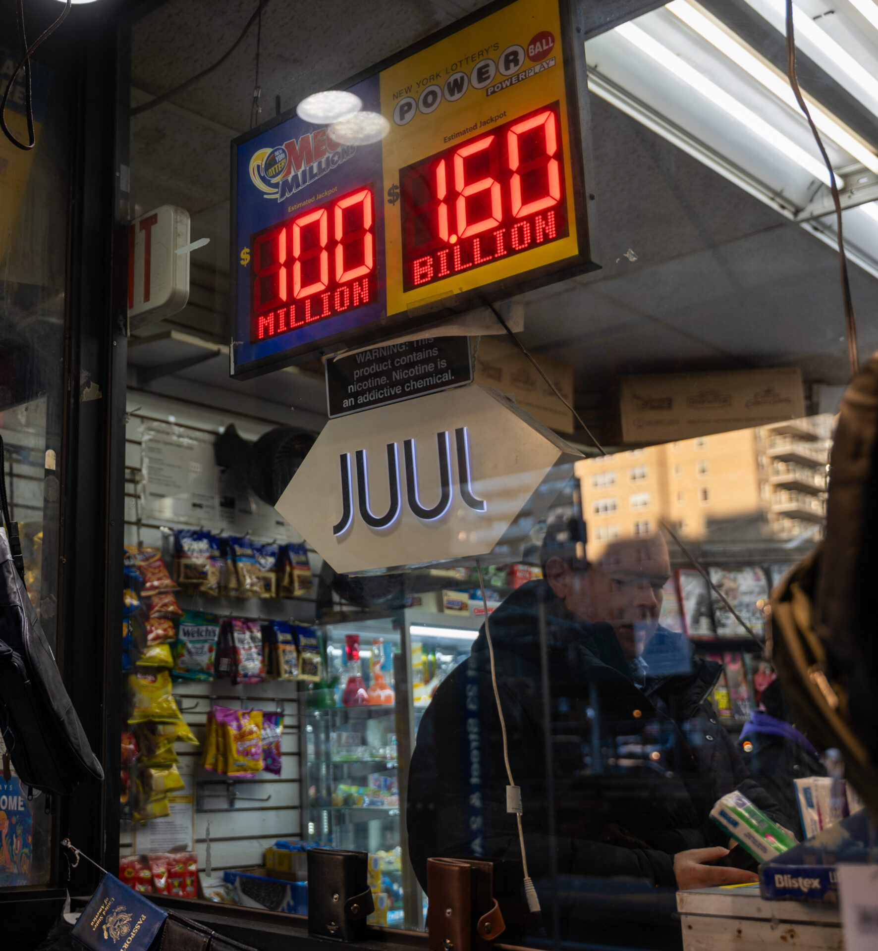 Someone in Illinois Just Won .04 Billion in the Powerball—Legally, They Can Stay Anonymous Forever
