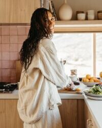12 Foods a Nutritionist Eats for Thicker, Stronger Hair