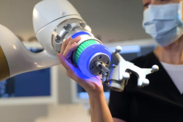 Enovis to acquire surgical tech provider eCential Robotics for 0M