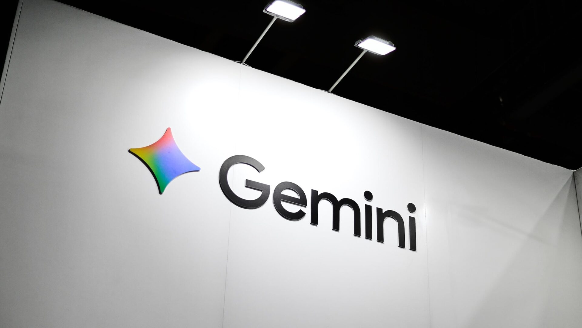 Hallelujah, theres finally a Gemini app for Windows