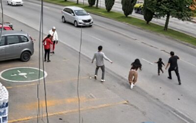 WATCH: Hero Supermarket Manager in Mexico Dives Into the Road and Saves Child From Being Run Over by Oncoming Traffic