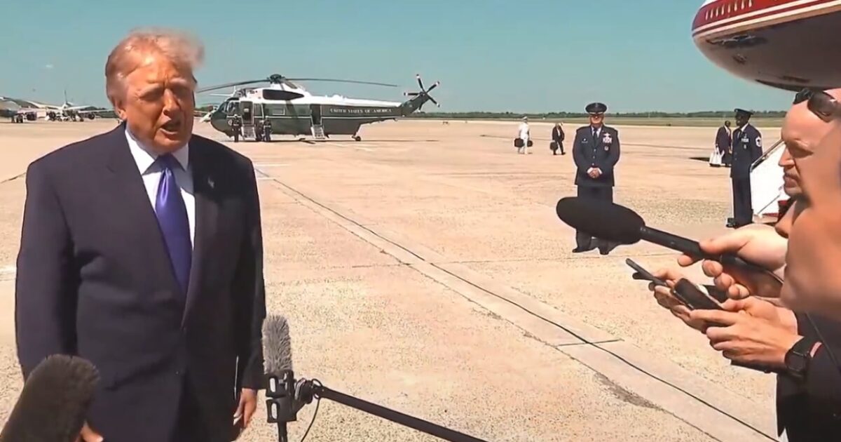 Reporters Rush to President Trump After Emergency Slide Deploys on New Air Force One (VIDEO)
