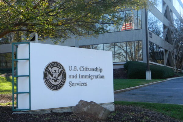 EXPOSED: Former Senior USCIS Officer and Associate Arrested in Alleged Cash-for-Immigration-Benefits Scheme — Applications Approved Without Interviews or Background Checks